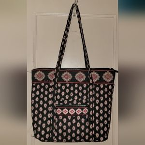 VB Villager Tote w/ matching Trifold Wall- Classic Black Paisley Pattern Retired